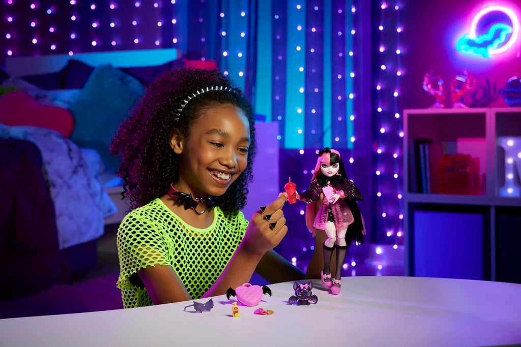Monster High Doll with Pink & Black Hair T11902